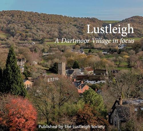Lustleigh - A Dartmoor Village in focus