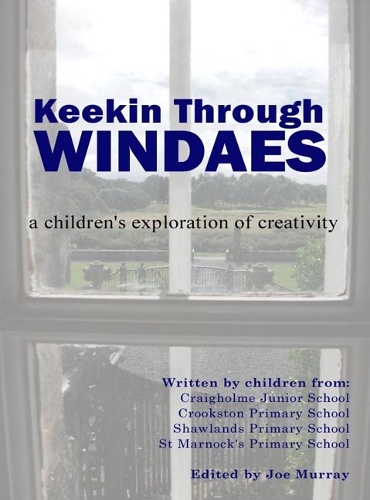 Keekin Through Windaes