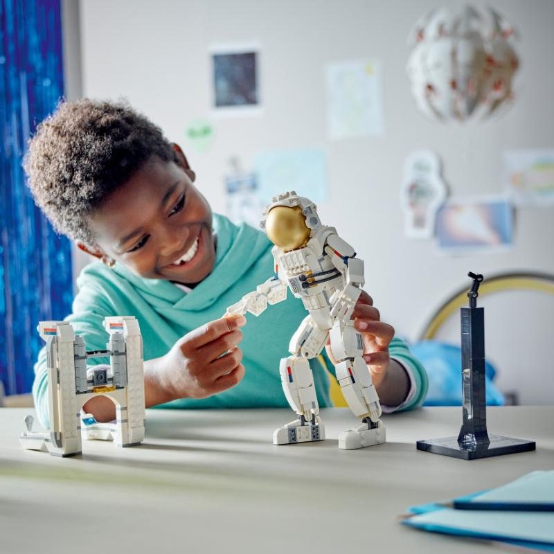 LEGO(R) Creator Space