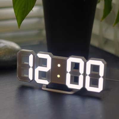 LED borderless clock